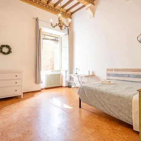 A Due Passi Da Piazza Del Campo Apartment *